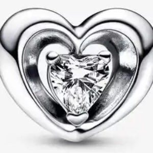 Charm Corazón Centro Circonita