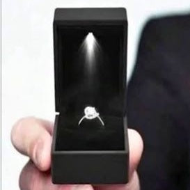 Caja de Anillo con Luz