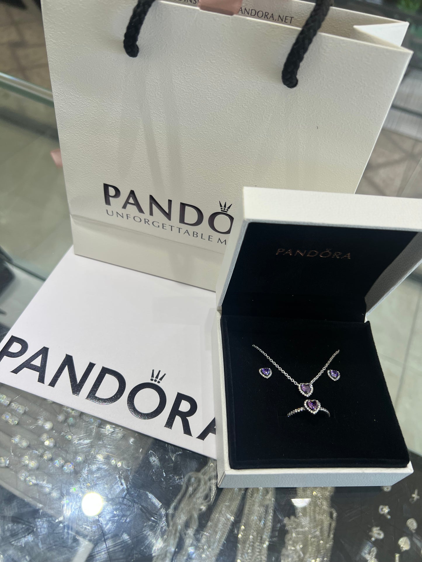 SET COMBO MORADA (Aretes, Anillo & Cadena)