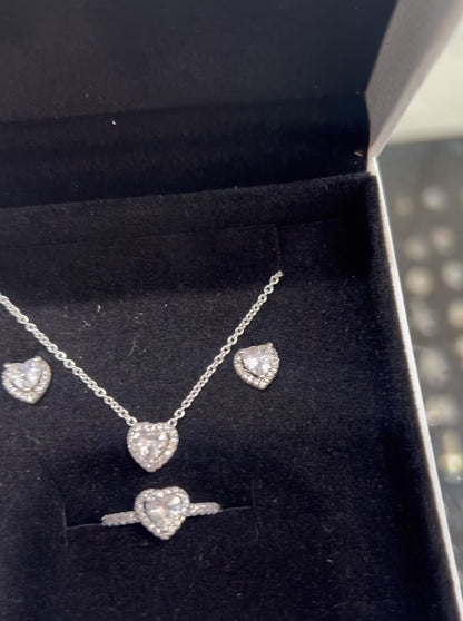 SET COMBO BLANCO (Aretes, Anillo & Cadena)